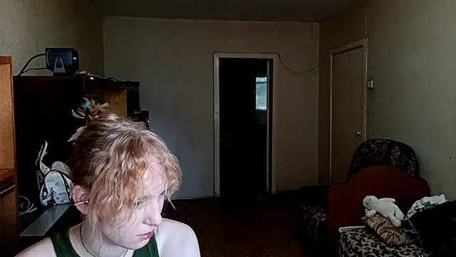 CuteLittleAngel's Live XXX Chat