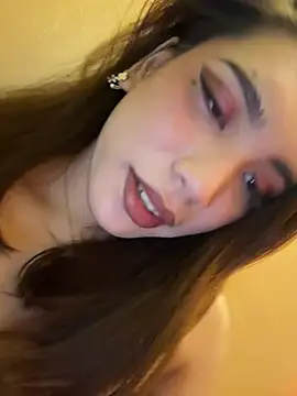 SideChick_Bunny live XXX chat
