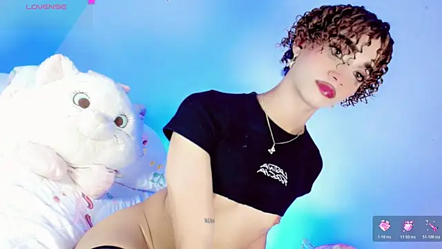 Naughyy_girrl_n Live XXX chat