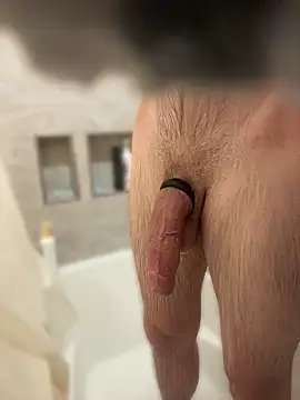 bigdeal698's Live XXX Chat