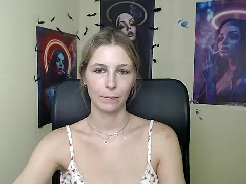 StrangerGi Live XXX-Chat