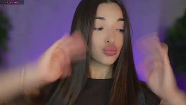 Jasmine_Flow Adlı Modelin Canlı XXX Sohbeti