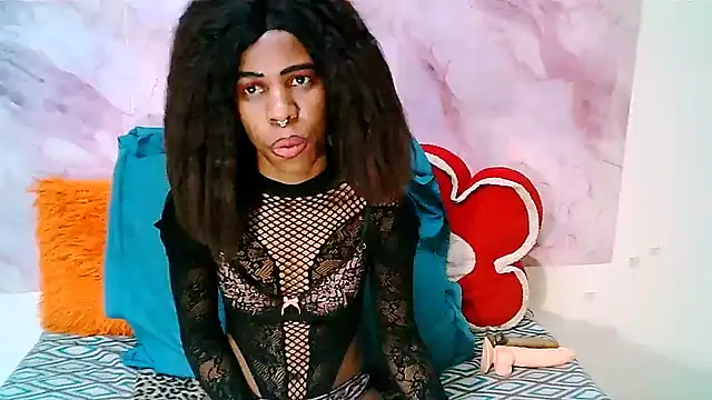 Chatroom XXX en direct de EbonySweetPeach