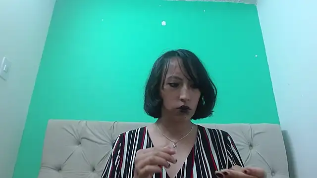 amoremerchmar's Live XXX Chat