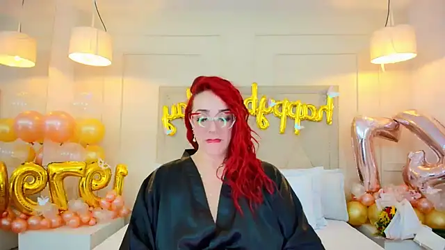 ScarlethVegas 即時 XXX 聊天