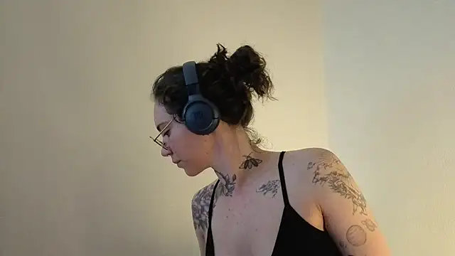 Dirty_Pink's Live XXX Chat