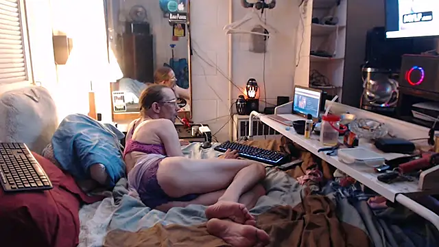 Puff0169's Live XXX Chat