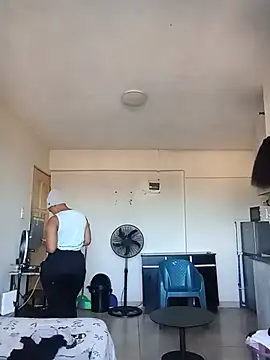 XXX chat uživo modela Babymomma98