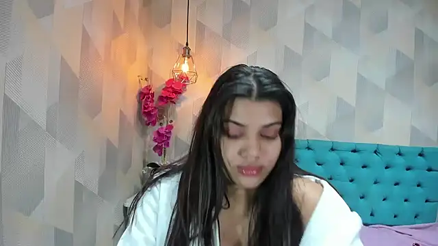 LindaBreeS Chat XXX live