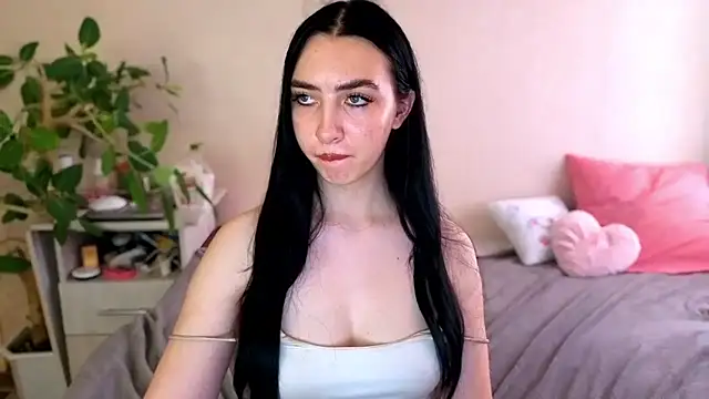WildKittenX_'s Live XXX Chat
