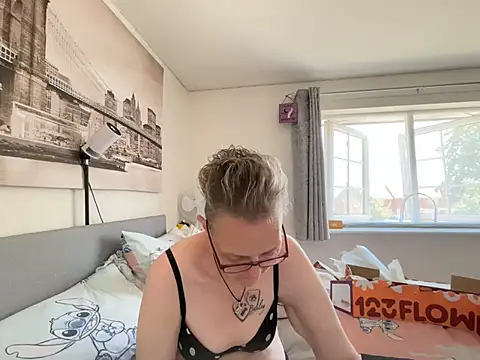 Chat XXX Live Curvy-Jinx