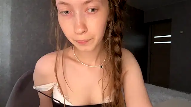 دردشة Emily_Mur_ الجنسية المباشرة