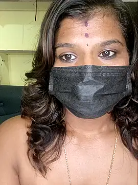 Premalatha_28's Live XXX Chat
