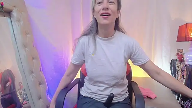 Chat +18 de laurasofia45 ao vivo