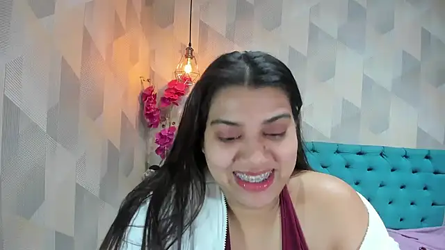 LindaBreeS' Live XXX Chat