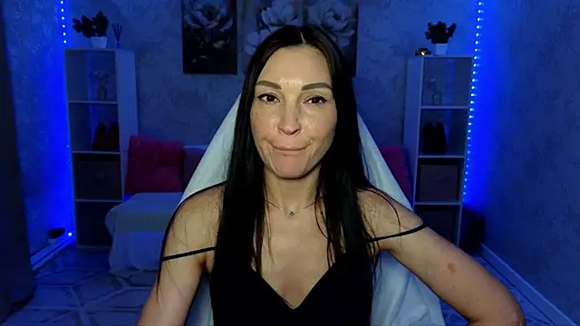 NikoleMills Chat XXX in diretta