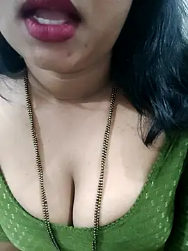 Chat +18 de Ramya_369 ao vivo