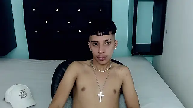 XXX chat uživo modela jl_brayan12