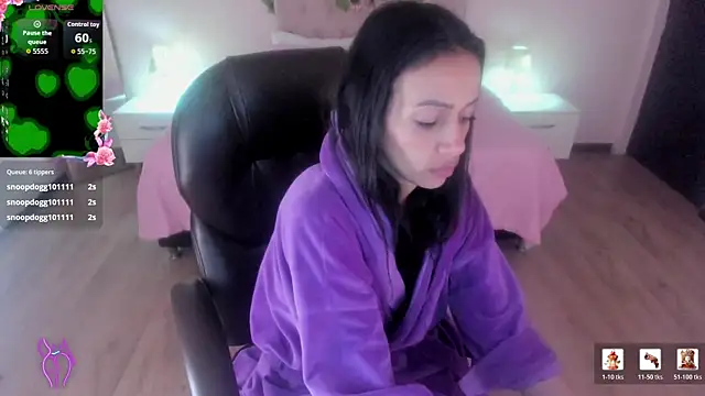 Mariam_Lopez__ élő XXX-chatje
