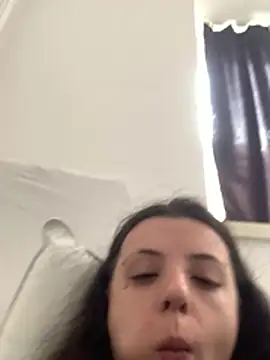bunnythetailor XXX чат на живо