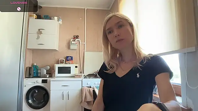 Chat +18 de AngelJeni ao vivo