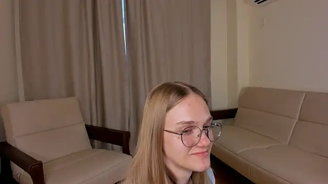 FemMantis Live XXX-chat