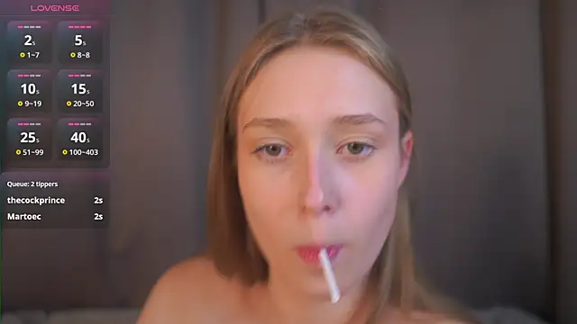 Chat +18 de JannieMayzes ao vivo