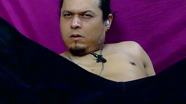chino_rozn Live XXX chat