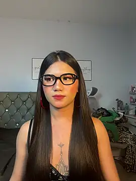 XXX chat uživo modela JassmineLove