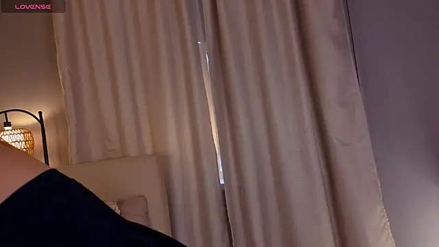 LollaStich Chat XXX live