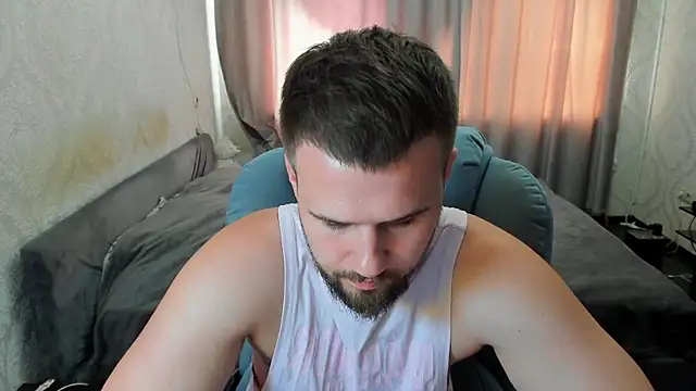 Vladik_b Live XXX-Chat