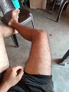 Desindianbull69's Live XXX Chat