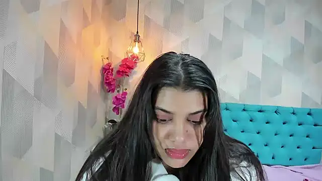 LindaBreeS 现场XXX聊天