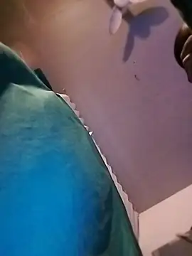צ'אט XXX בשידור חי של bimexpoexist