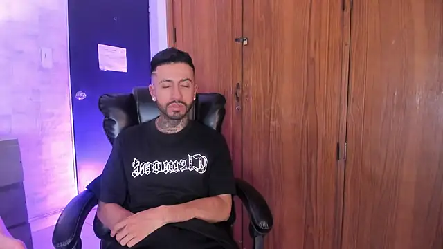 StevenAndLaura XXX чат на живо