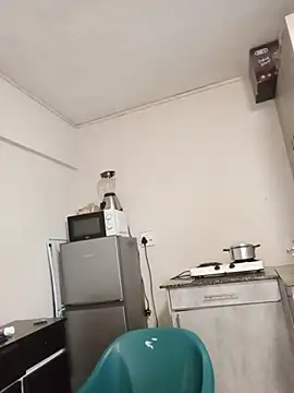 XXX chat uživo modela Babymomma98