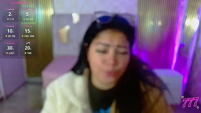 Chat +18 de martinna_tay ao vivo