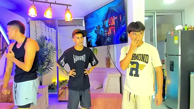 Houseofwarrios Adlı Modelin Canlı XXX Sohbeti