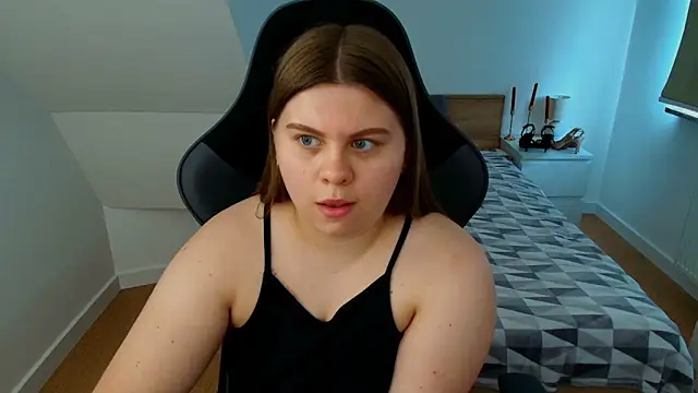 AbbyLuxee live XXX chat