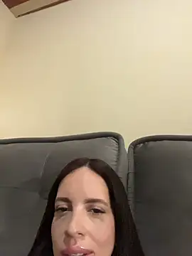Chat +18 de Larinhap ao vivo