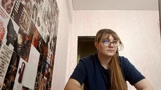JanineThielman's Live XXX Chat
