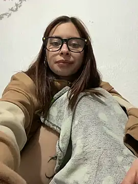 Angel_Kat Adl ı Modelin Canlı XXX Sohbeti