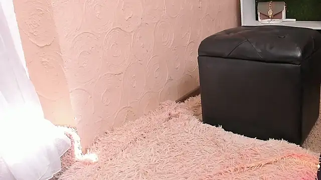 lililiana Chat XXX live