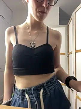 MartiniiSelenna's Live XXX Chat