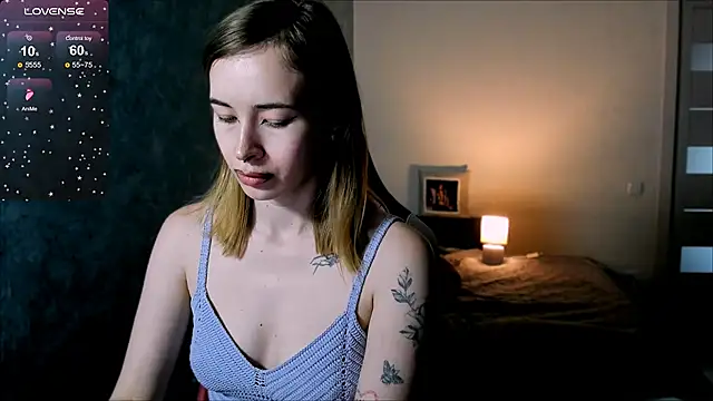 ZoyaMill লাইভ XXX চ্যাট