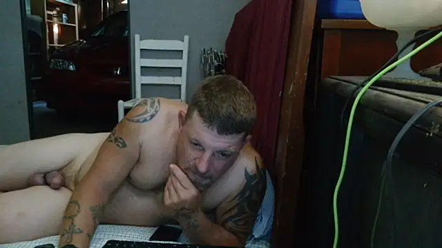 Chat XXX en directo de brokenman2323