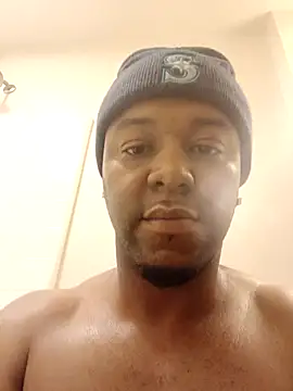 Chatroom XXX en direct de MrHandsome87