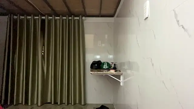 XXX chat uživo modela One_On_Mllion