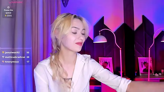 AlysiaSun_ Adlı Modelin Canlı XXX Sohbeti