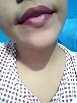 Chat +18 de Anki-doll ao vivo